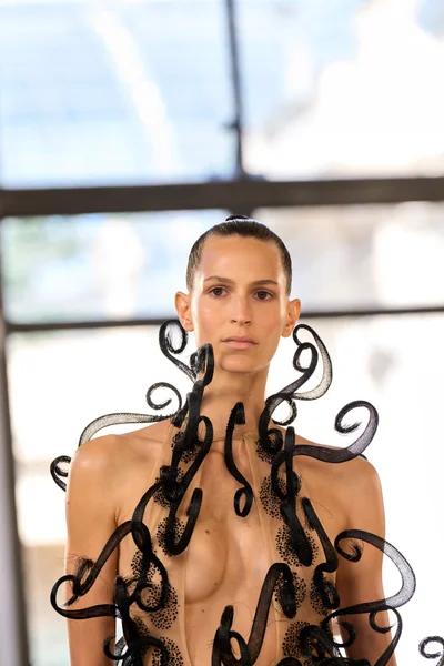 Look 36